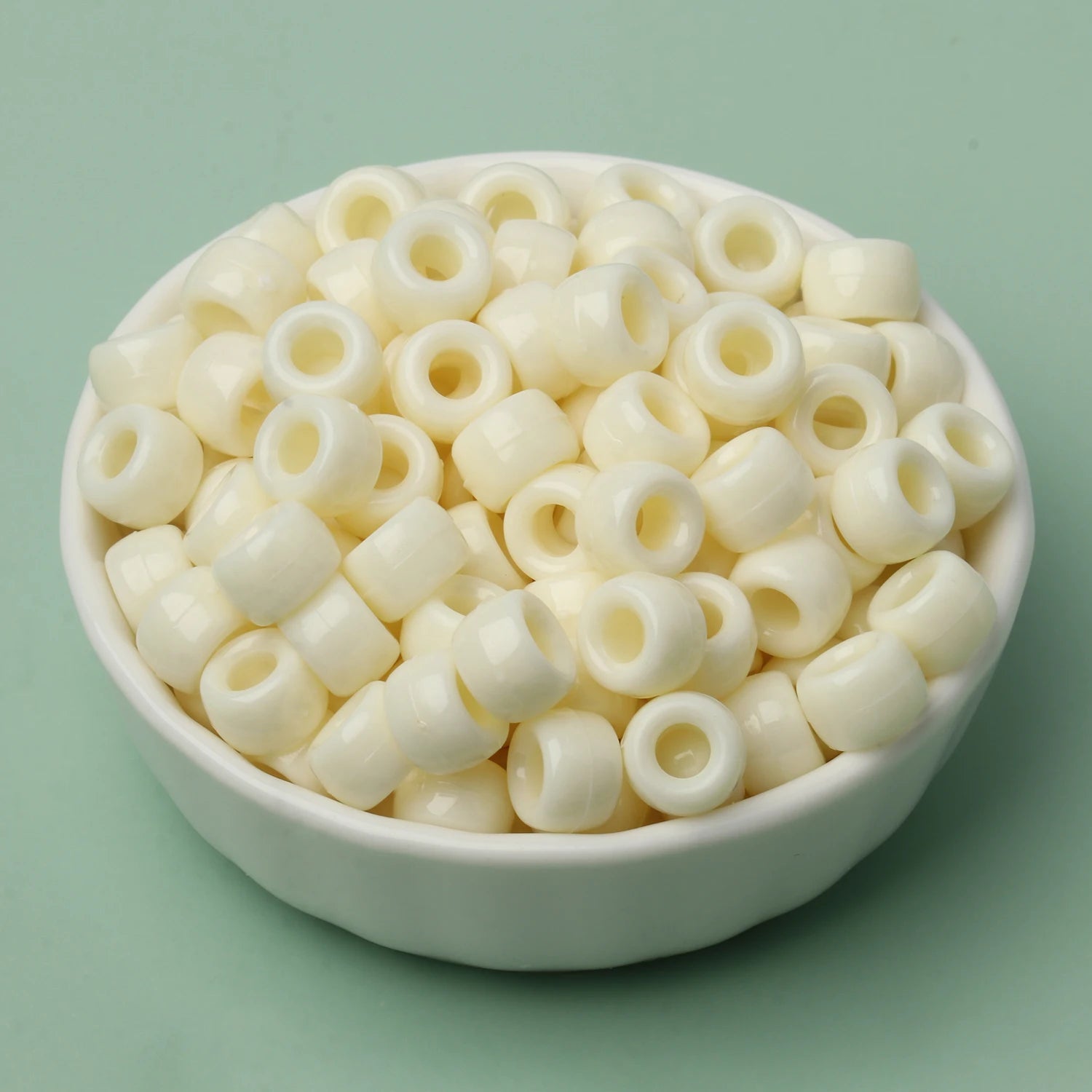 100 חרוזי פוני 6x9 מ"מ – חרוזים צבעוניים עם חור גדול ל־DIY ותכשיטים