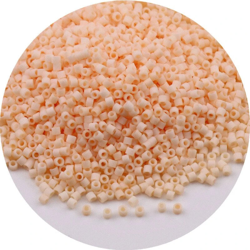 חרוזי זכוכית יפניים אטומים 11/0 – לחריזה ו־DIY
