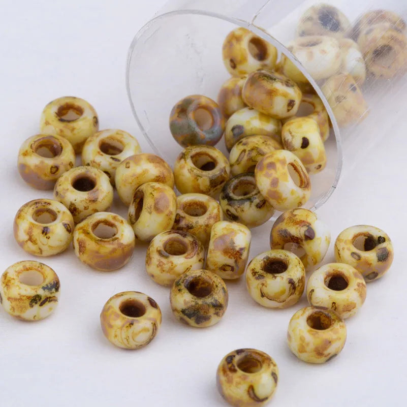 חרוזי זכוכית פיקאסו – Miyuki יפן