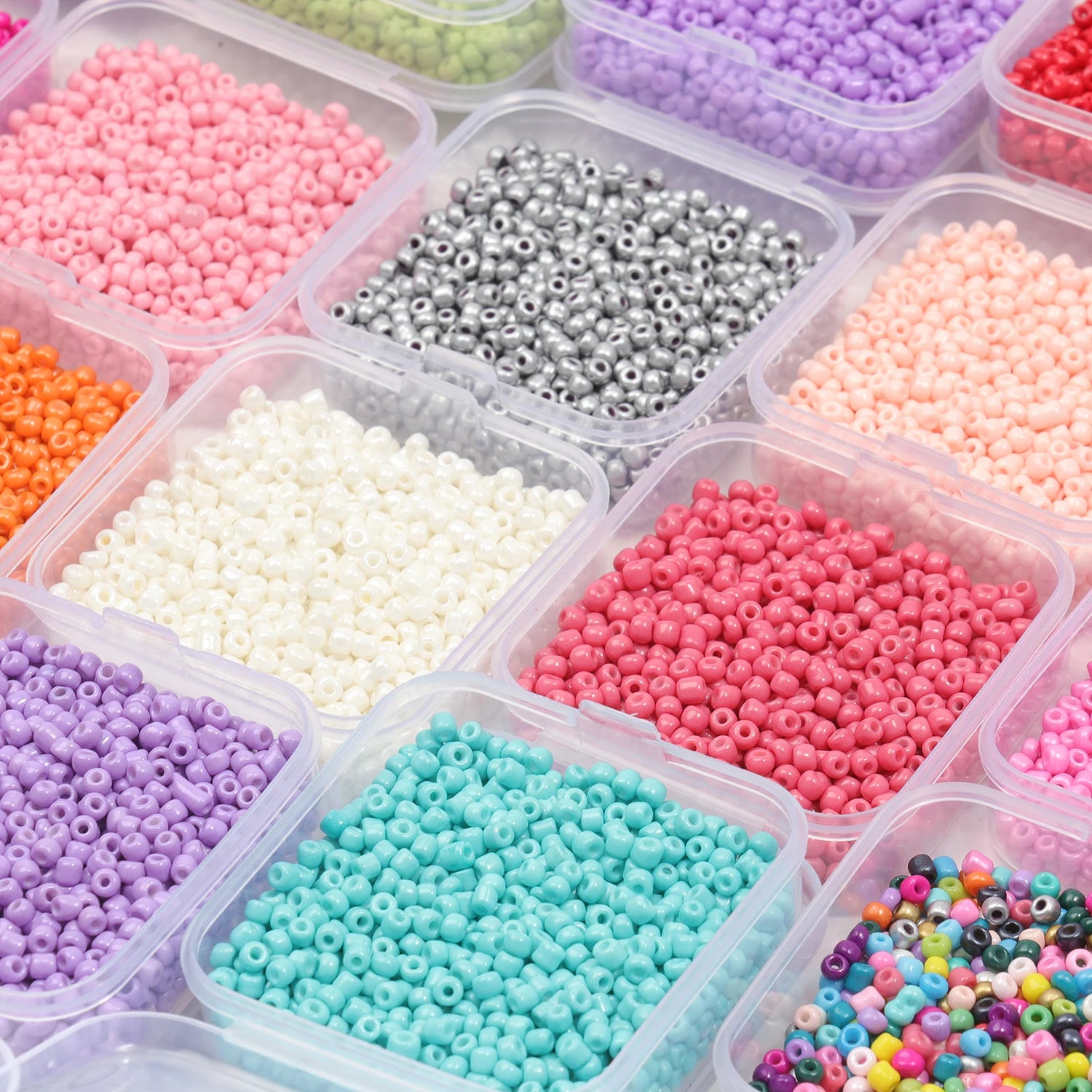 חרוזי זכוכית צ'כיים