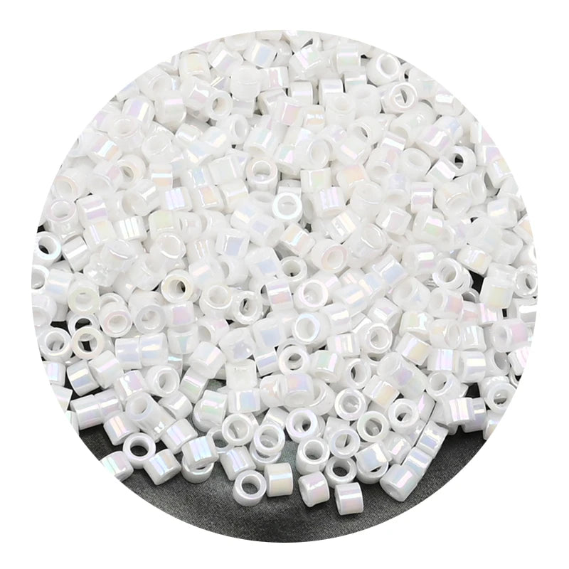 חרוזים יפנים זכוכית מיני 2 מ"מ – 1250 יחידות ליצירה ותכשיטים