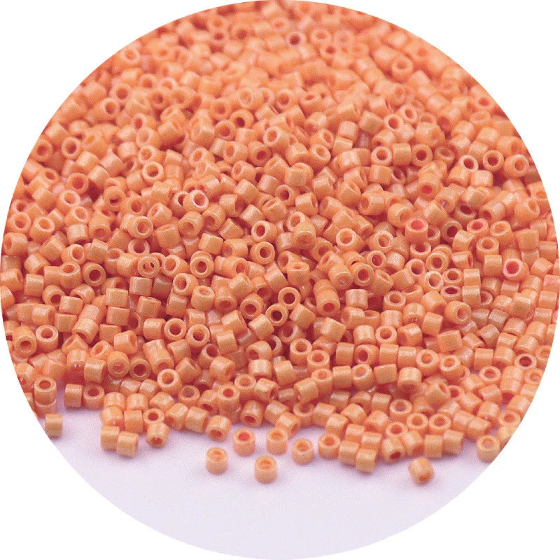 חרוזי זכוכית יפניים אטומים 11/0 – לחריזה ו־DIY