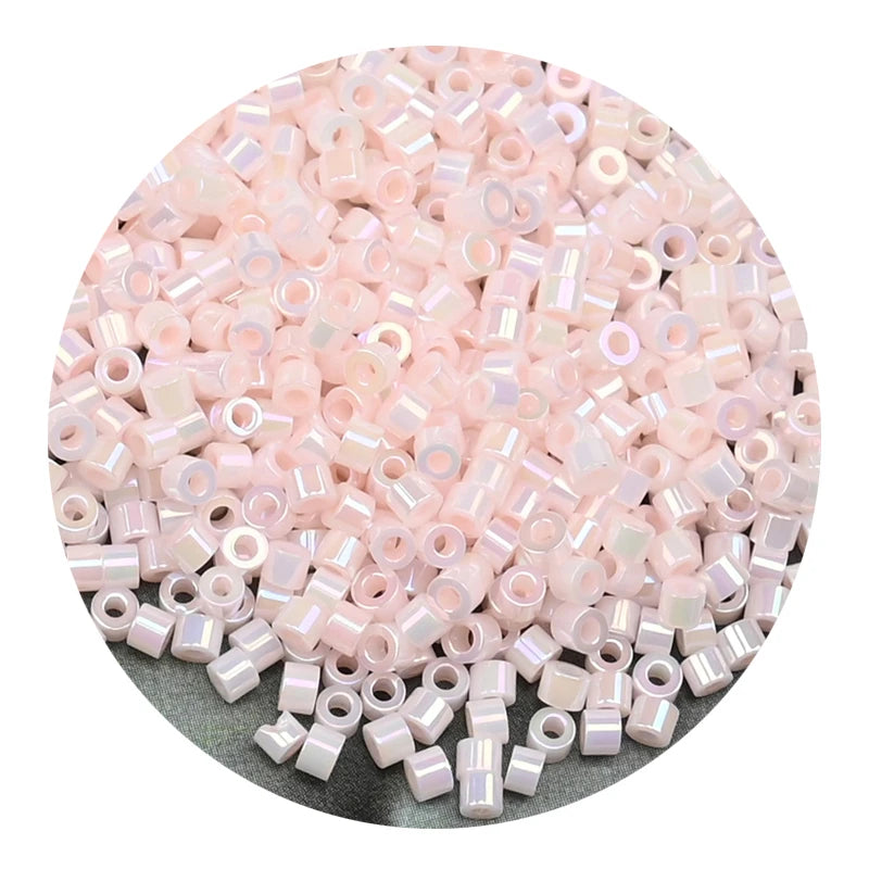 חרוזים יפנים זכוכית מיני 2 מ"מ – 1250 יחידות ליצירה ותכשיטים