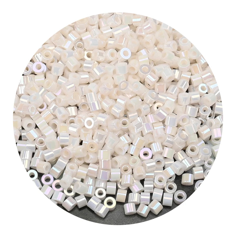 חרוזים יפנים זכוכית מיני 2 מ"מ – 1250 יחידות ליצירה ותכשיטים